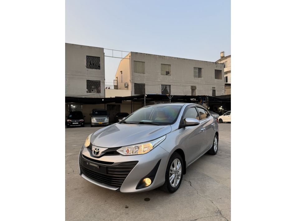 Vios 2018 số tự động form mới, xe zin tuyệt đối bao rút hồ sơ