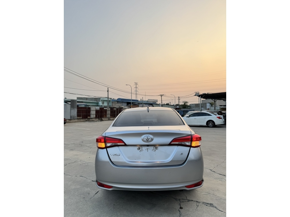 Vios 2018 số tự động form mới, xe zin tuyệt đối bao rút hồ sơ